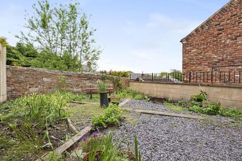 25 Coltsgate Hill, Ripon, HG4 2AB