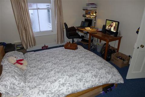 5 bedroom property to rent, Bristol BS7