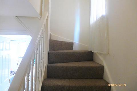 undefined, Bristol BS16