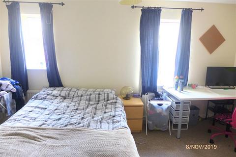 undefined, Bristol BS16