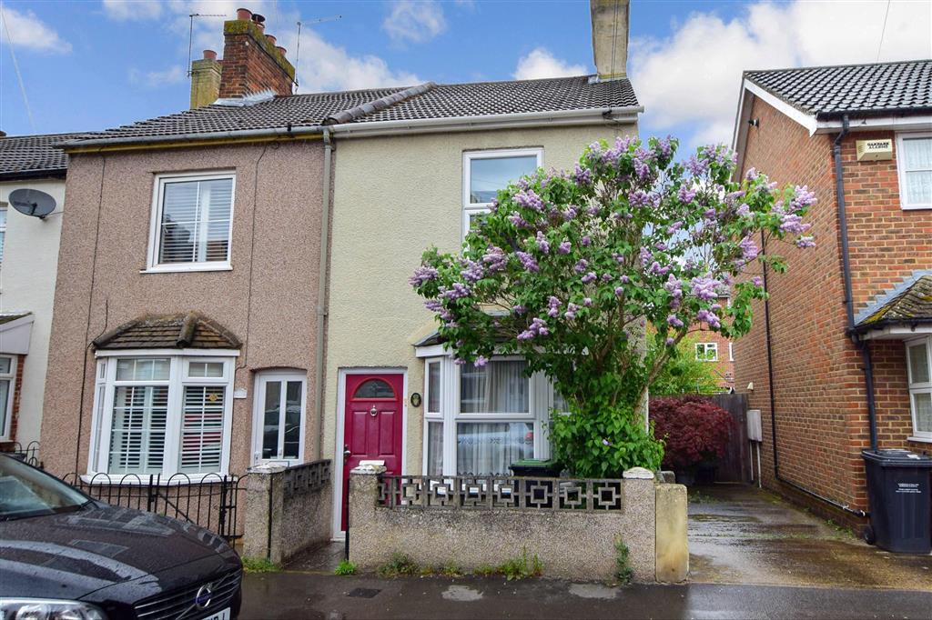 Bramley Road, Snodland, Kent 3 bed semidetached house £240,000