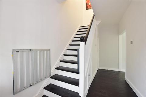 14 Harman Avenue, Woodford Green, IG8 9DS