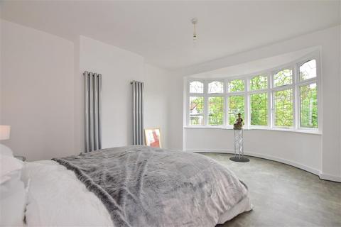 14 Harman Avenue, Woodford Green, IG8 9DS