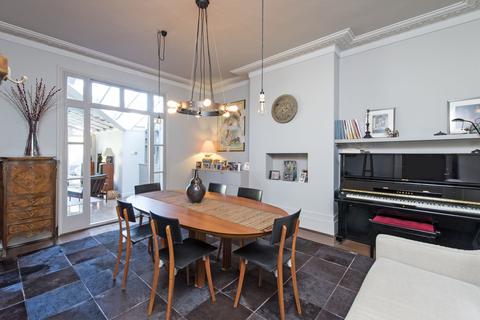 21 Granard Road, London, SW12 8UJ