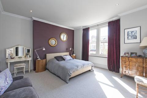 21 Granard Road, London, SW12 8UJ