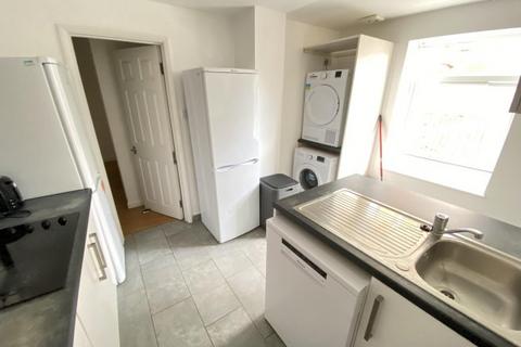 6 bedroom house share to rent - HOOK ROAD