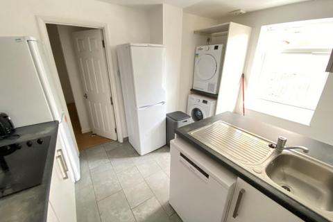 6 bedroom house share to rent, HOOK ROAD