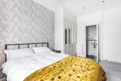 3 Frederick Square, London, SE16 5XR