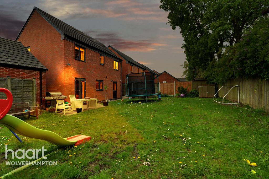 Ranger Drive, Wolverhampton 4 bed detached house £240,000