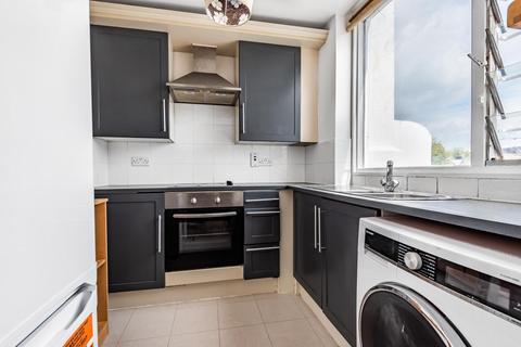 2 bedroom flat for sale - Gloucester Terrace, Bayswater