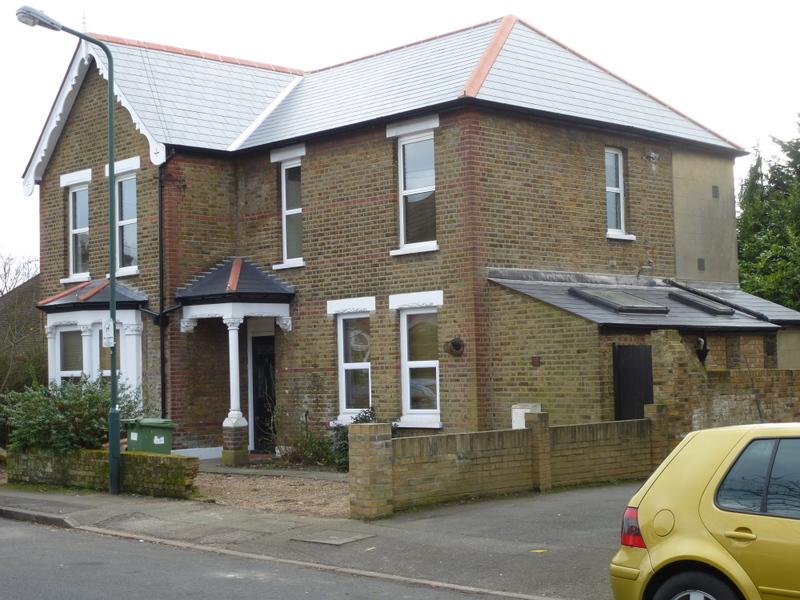 3 Bed First Floor Flat