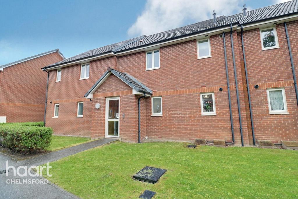 Chiltern Close, Chelmsford 1 bed apartment £185,000