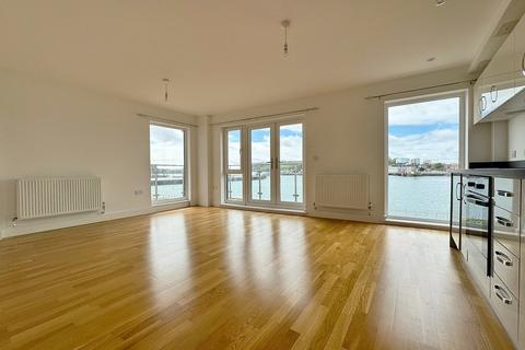 2 bedroom flat to rent, Fin Street, Plymouth PL1