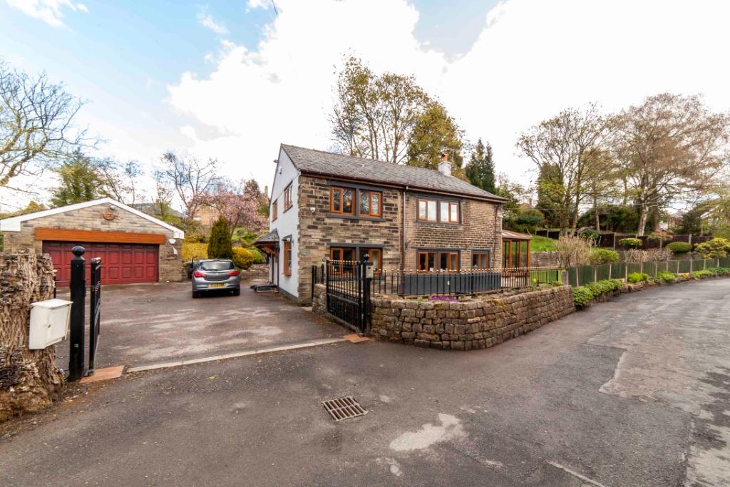Thornley Lane, Grotton, Saddleworth, OL4 3 bed detached house for sale