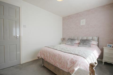 6 Bankside, Preston Brook, Runcorn, WA7 3LB