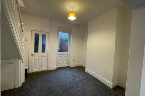 2 bedroom terraced house to rent, Parkside Road, Wirral CH42