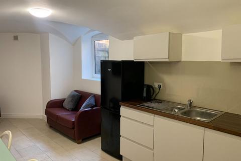 2 bedroom apartment to rent, Church Street, Lenton