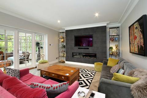 Chimes Court Cross Road, Ascot, SL5 9RX
