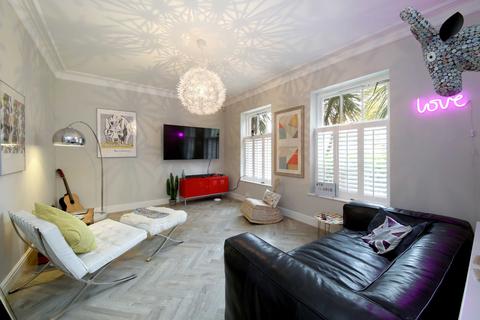Chimes Court Cross Road, Ascot, SL5 9RX
