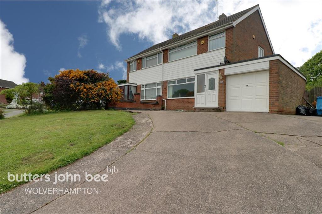 Bilbrook Road 3 bed semidetached house £875 pcm (£202 pw)