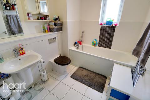 25 Barton Boulevard, Colchester, CO4 5SD