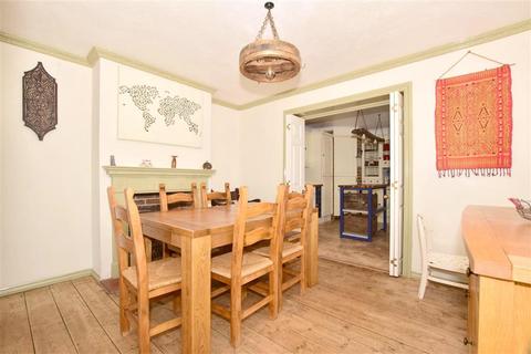 87 Maypole Road, Ashurst Wood, East Grinstead, RH19 3RB