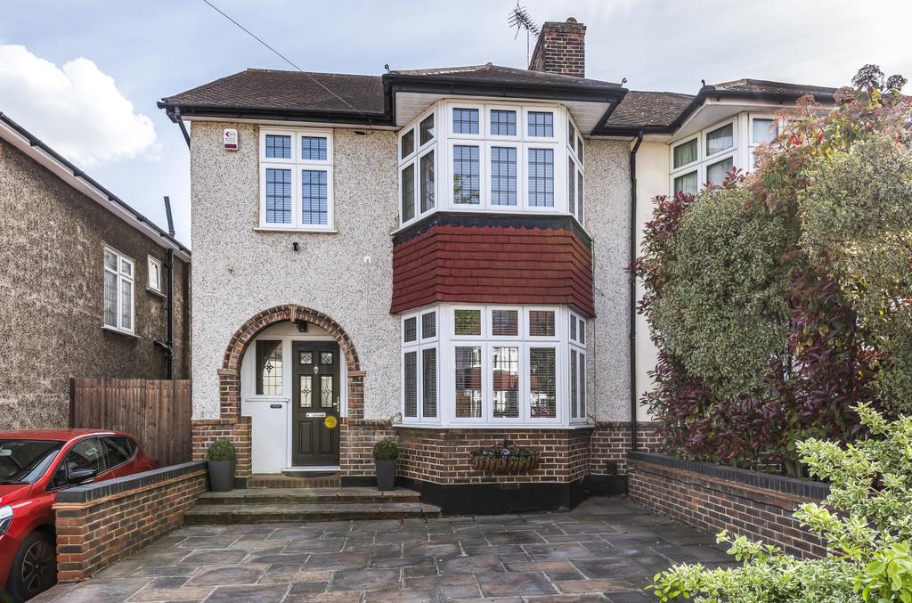 Dulverton Road, New Eltham, SE9 4 bed semidetached house £650,000