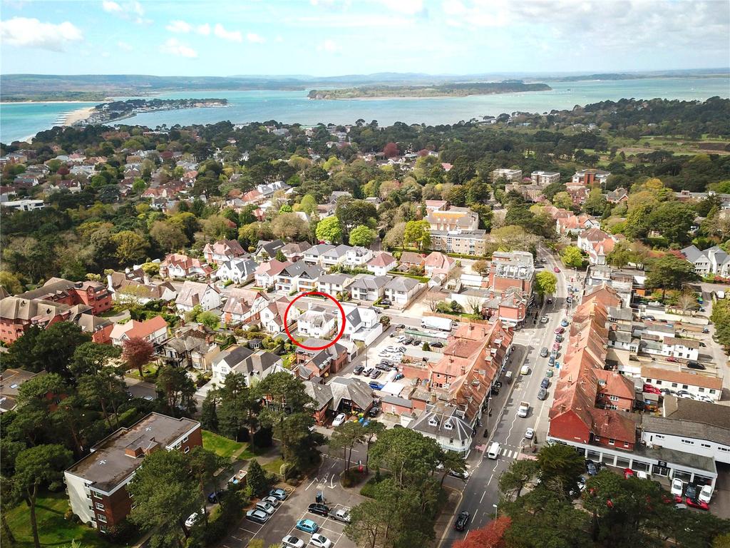 Maxwell Road, Canford Cliffs, Poole, BH13 4 bed detached house £1,150,000