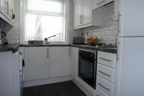18 Eaves Lane, Chadderton, Oldham, OL9 8RG