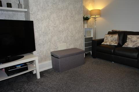 18 Eaves Lane, Chadderton, Oldham, OL9 8RG