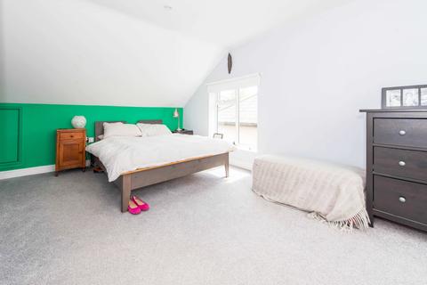 13 Sutton Grove, Sutton, SM1 4LN