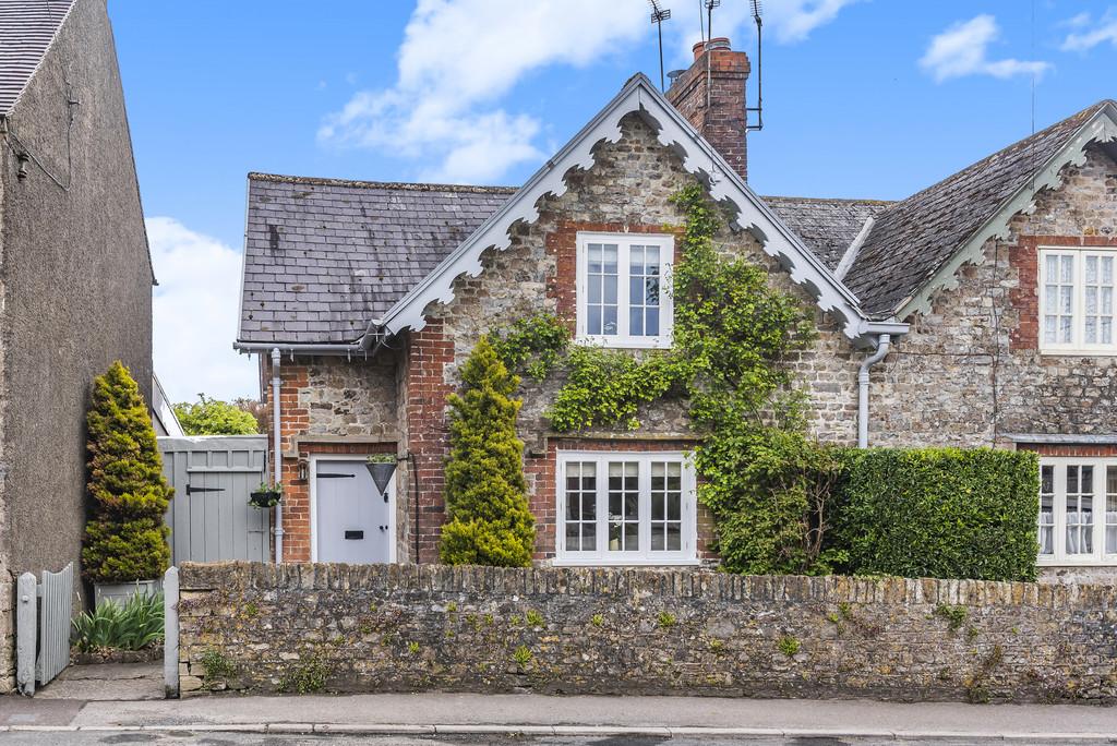 Church Street, Maiden Bradley 2 bed semidetached house £329,950