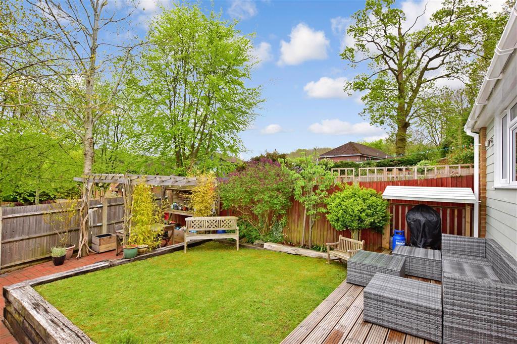 Sherwood Avenue, Walderslade, Chatham, Kent 3 bed terraced house £350,000