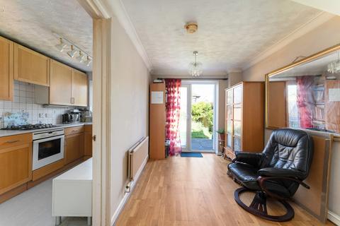 112 Elmcroft Avenue, London, E11 2DB