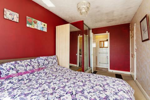 112 Elmcroft Avenue, London, E11 2DB