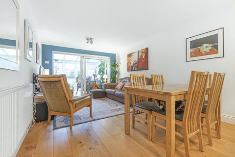97 Atbara Road, Teddington, TW11 9PA