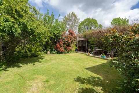 74 Fairfield Drive, Dorking, RH4 1JJ