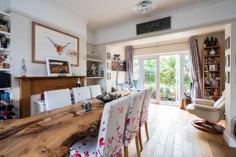 74 Fairfield Drive, Dorking, RH4 1JJ