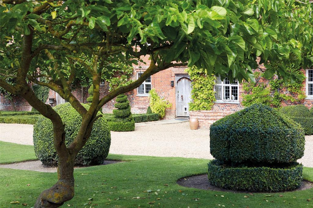 Hales Hall Grounds