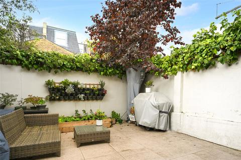 4 bedroom end of terrace house to rent, Bennerley Road, London, SW11