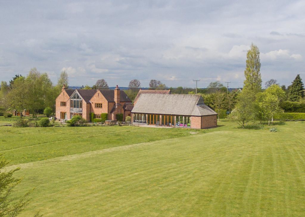 Wixford Road, Ardens Grafton 5 bed detached house £1,950,000