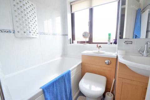 5 Highclere Way, Chandler's Ford, Eastleigh, SO53 3PQ