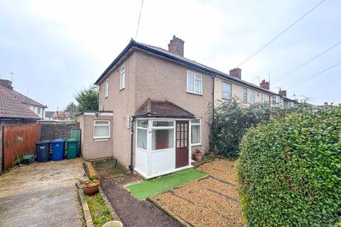 3 bedroom end of terrace house to rent, Dryfield Road, Edgware