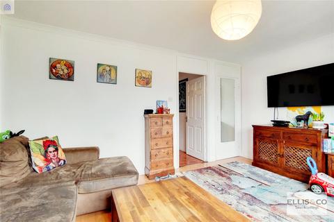 16 Swan Road, Southall, UB1 3JT