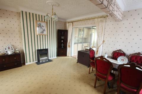 21 Lowlands Road, Aveley, South Ockendon, RM15 4ED
