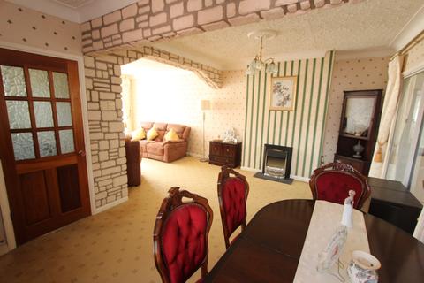 21 Lowlands Road, Aveley, South Ockendon, RM15 4ED