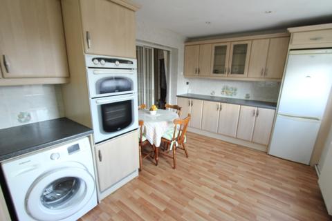 21 Lowlands Road, Aveley, South Ockendon, RM15 4ED