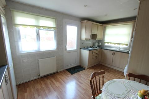 21 Lowlands Road, Aveley, South Ockendon, RM15 4ED