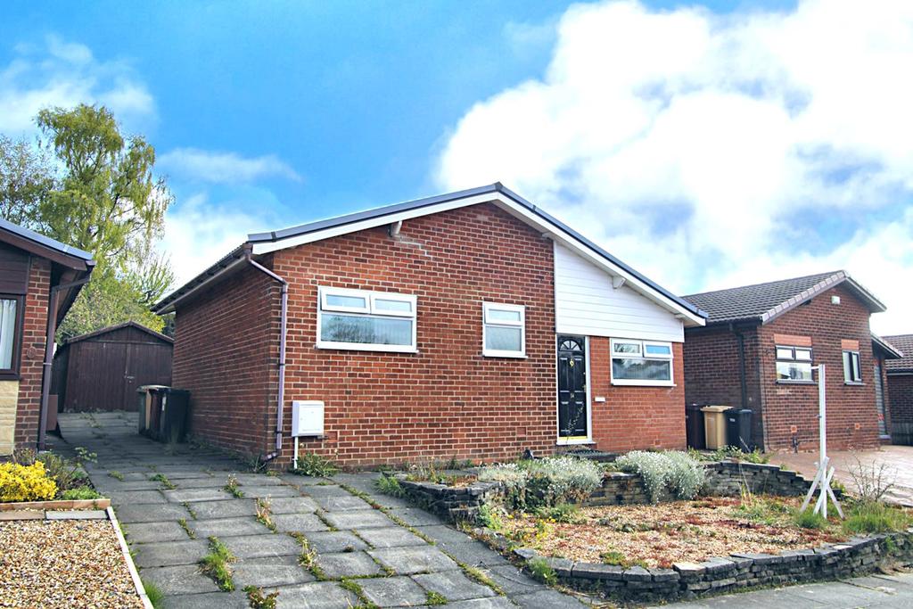 Staveley Avenue, Bolton, BL1 3 bed detached bungalow £230,000