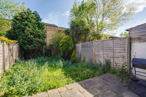 10 Popes Lane, London, W5 4NA